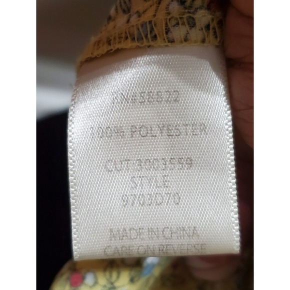 Max Studio Women's Yellow Floral 100% Polyester V-Neck Short Sleeve Top Blouse L - Picture 9 of 13